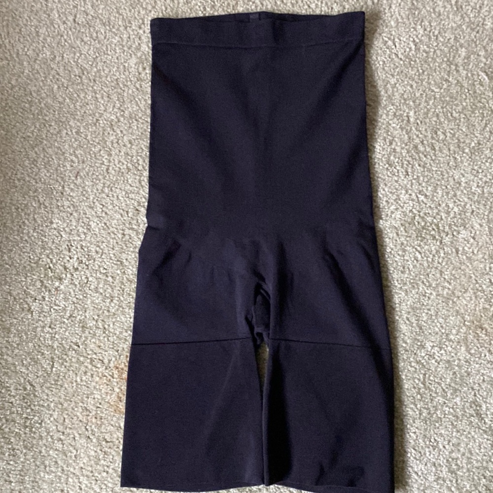 SPANX 3X shapewear, firms waist, thighs/butt. New.